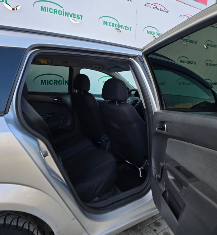 Opel Astra an. 2006 photo 8