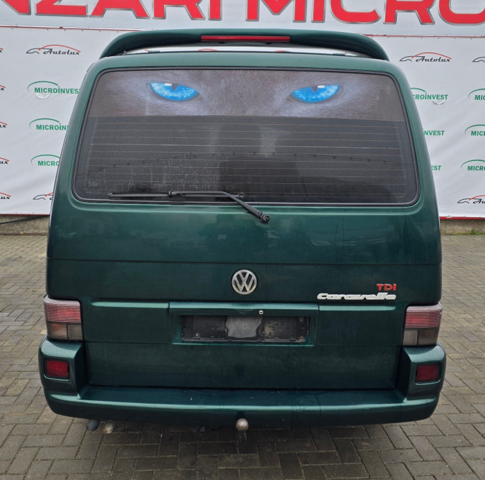 Volkswagen Caravella an. 2003 photo 8