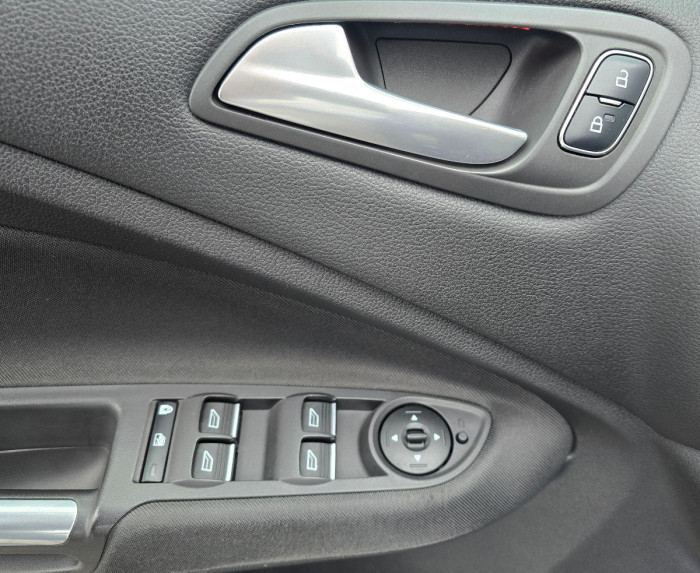 Ford C-Max an. 2015 photo 6