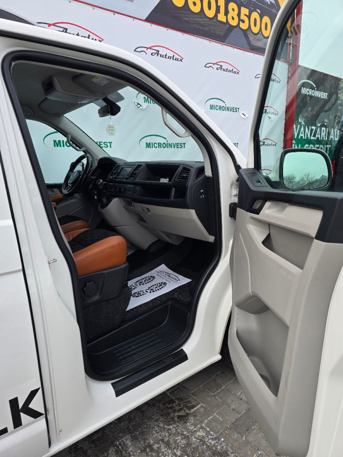 Volkswagen Transporter  an. 2017 photo 7
