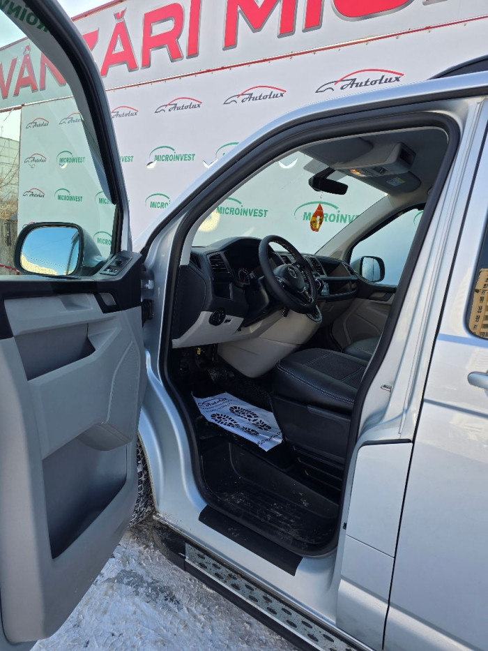 Volkswagen Transporter  an. 2018 photo 9