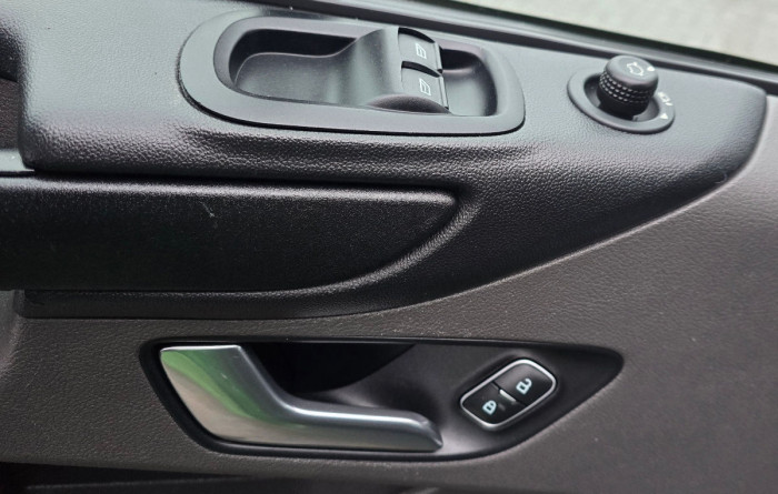 Ford Transit Custum TVA - Autolux.md Ford Transit Custum TVA photo 6