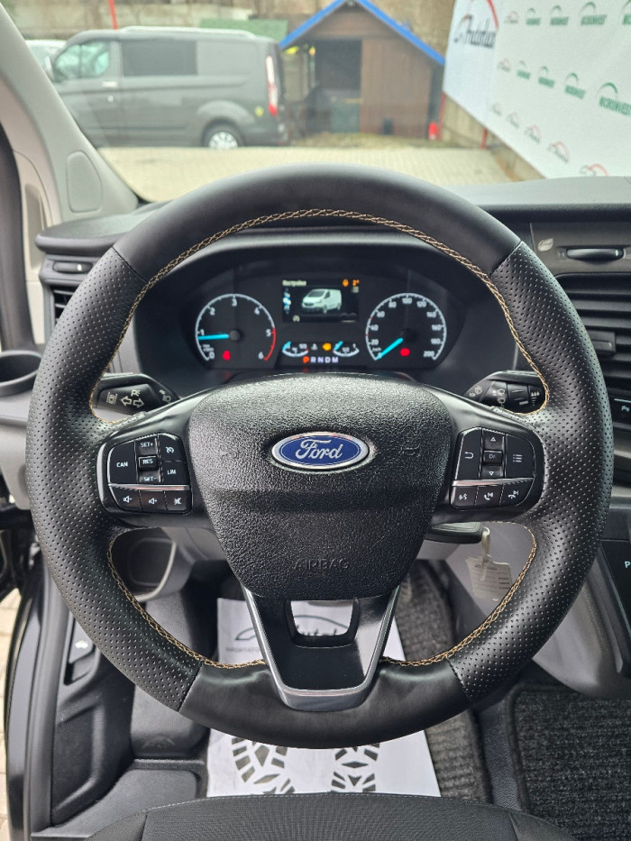 Ford Transit Custum TVA photo 9