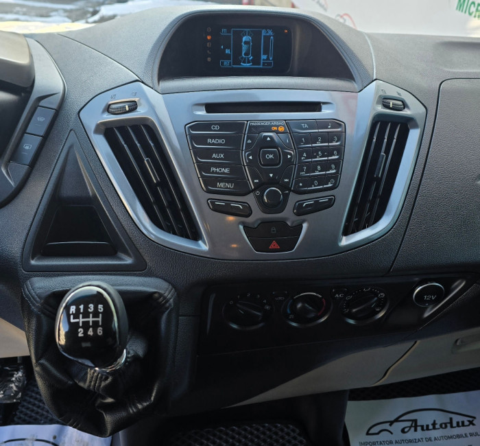 Ford Transit Custum photo 9