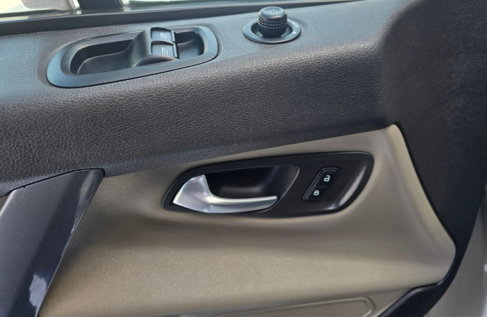 Ford Transit custum photo 7