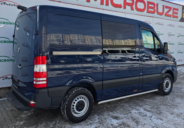 Mercedes Sprinter photo 4