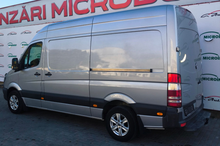 Mercedes Sprinter photo 2