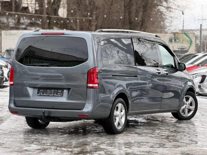 Mercedes Vito photo 3