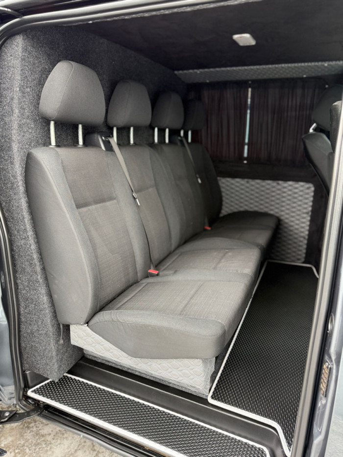 Mercedes Vito photo 7