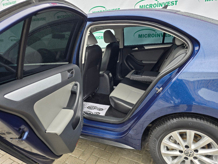 Volkswagen Jetta photo 5