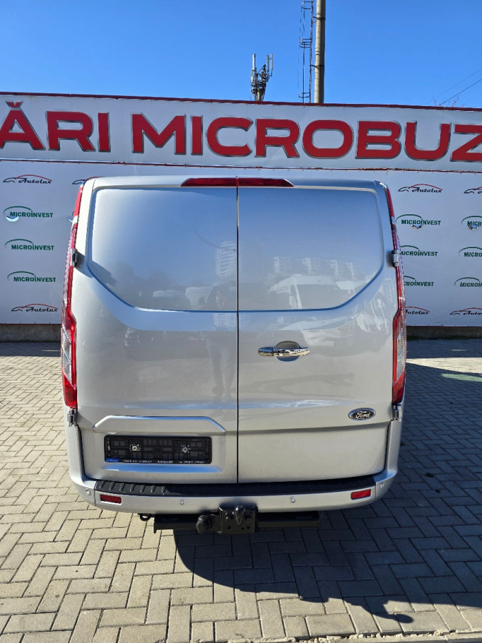 Ford Transit Custum TVA photo 12