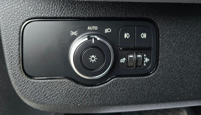 Mercedes Sprinter photo 5