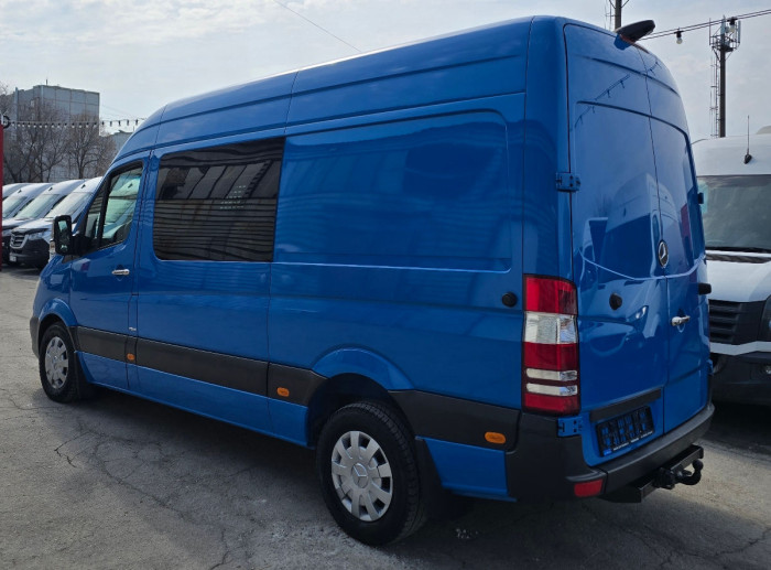Mercedes Sprinter photo 3