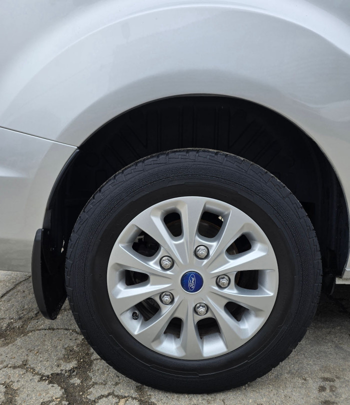 Ford Transit Custum TVA photo 16