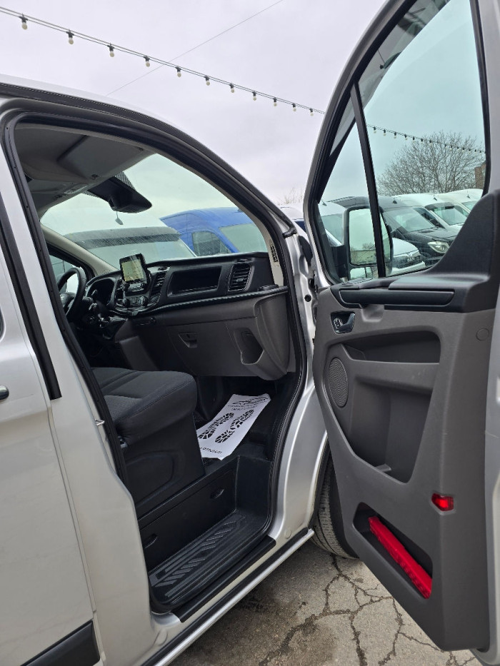 Ford Transit Custum TVA photo 9