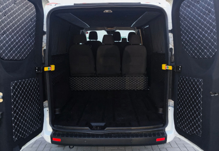 Ford Transit custum photo 6