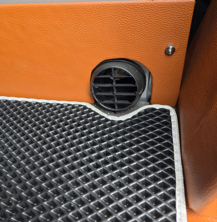 Mercedes Sprinter photo 11