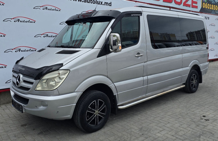 Mercedes Sprinter photo 2