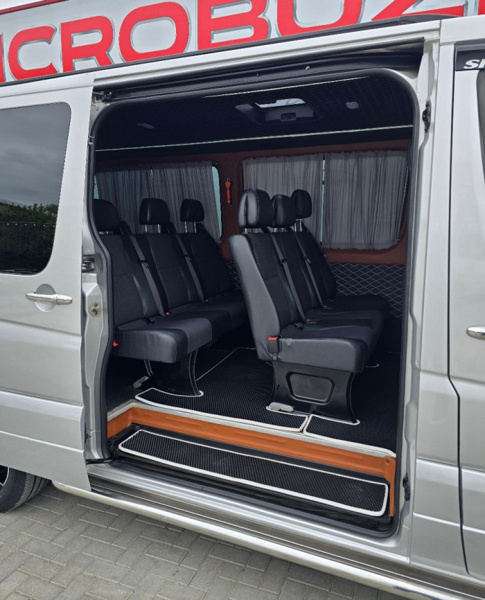Mercedes Sprinter photo 9