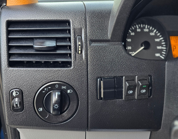 Mercedes Sprinter photo 7