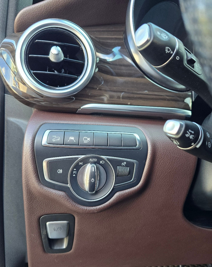 Mercedes V Class 250 photo 10