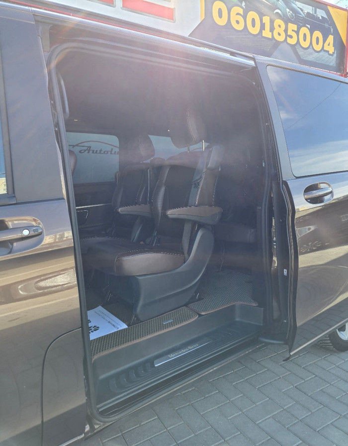 Mercedes V Class 250 photo 8
