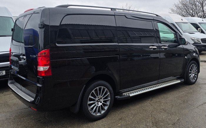 Mercedes Vito photo 4