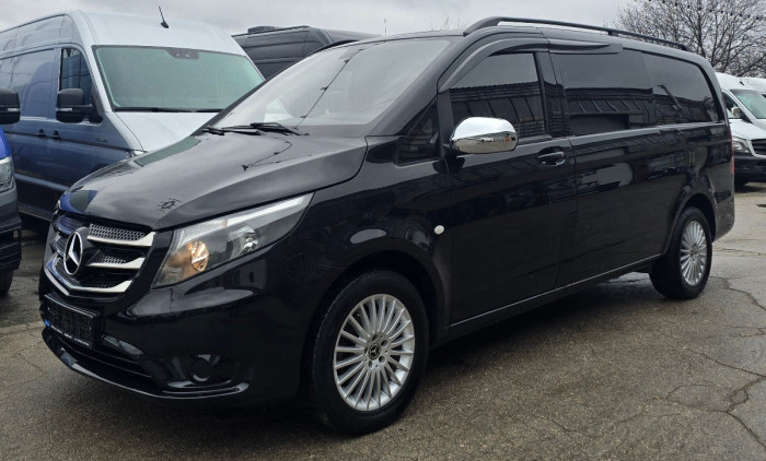 Mercedes Vito photo 2