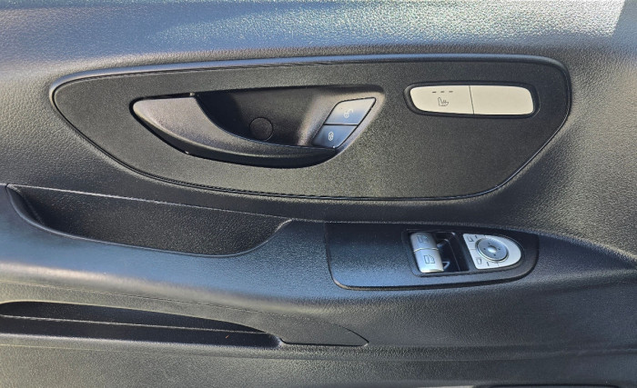 Mercedes Vito photo 6