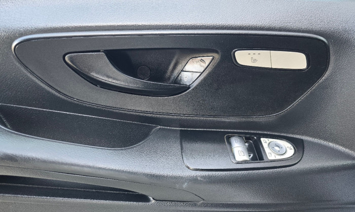 Mercedes Vito photo 7