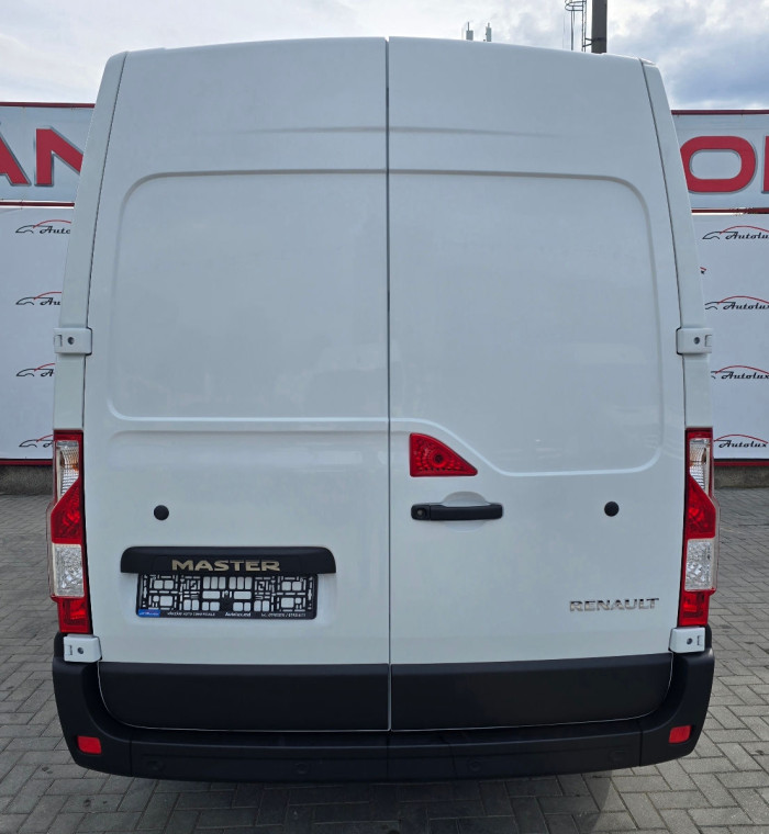 Renault Master photo 11