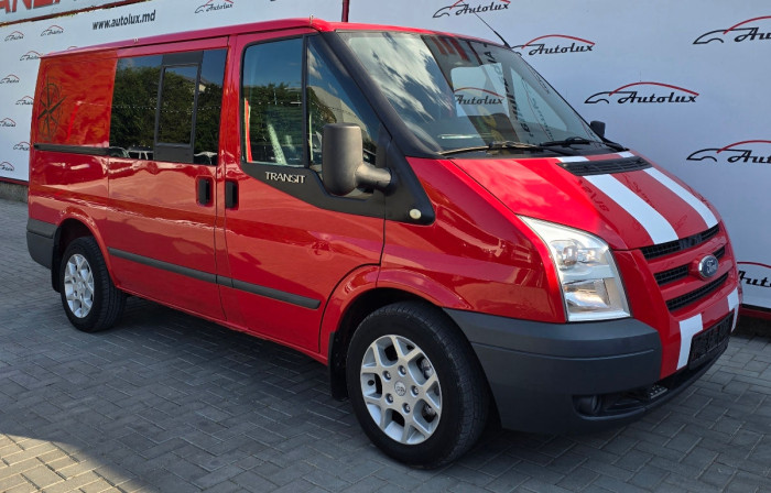 Ford Transit photo 1