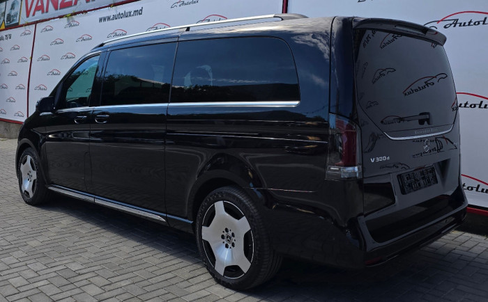 Mercedes V Class photo 2
