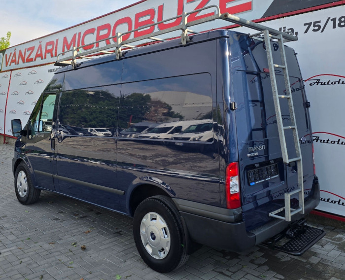 Ford Transit photo 3