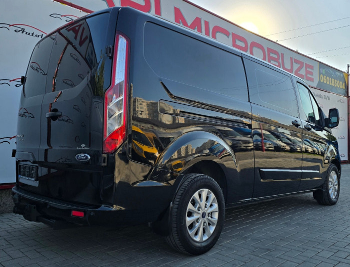 Ford Transit Custum photo 4