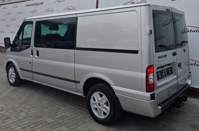 Ford Transit photo 3