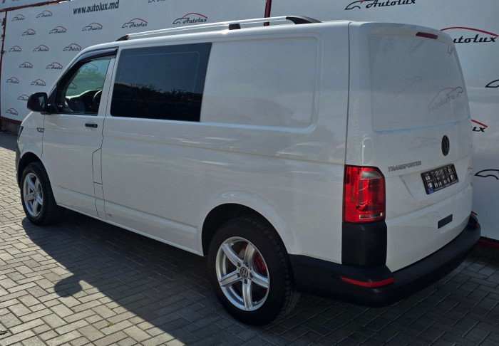 Volkswagen Transporter photo 2