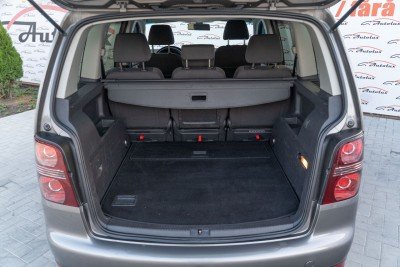 Volkswagen Touran, 2007 an photo 16