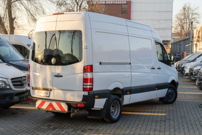 Mercedes Sprinter 519, 2012 an photo 1