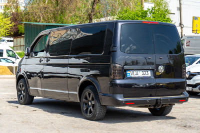 Volkswagen Multivan 9 Locuri, 2006 an photo 1