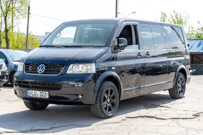 Volkswagen Multivan 9 Locuri, 2006 an photo 3