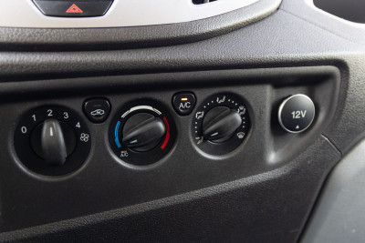 Ford Transit, 2015 an photo 9