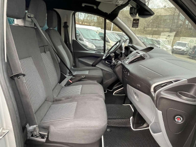 Ford Custom Autoturism cu 9 locuri photo 14