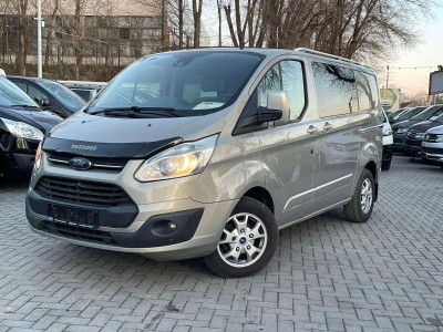 Ford Custom Chempions cu TVA photo