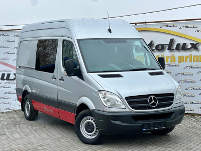 Mercedes Sprinter 2013 photo