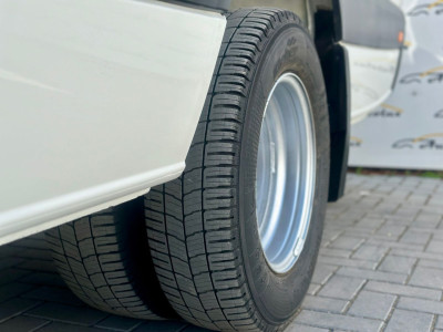 Volkswagen CRAFTER cu TVA  PASAGER photo 10