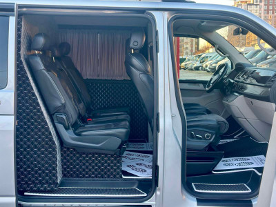 Volkswagen Transporter 2018 photo 10