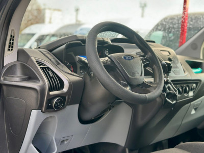 Ford Transit Custom photo 6