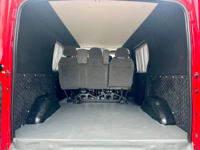 Ford Transit photo 12