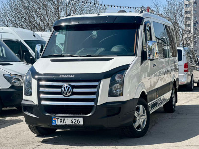 Volkswagen CRAFTER AUTOTURISM 9 LOCURI photo